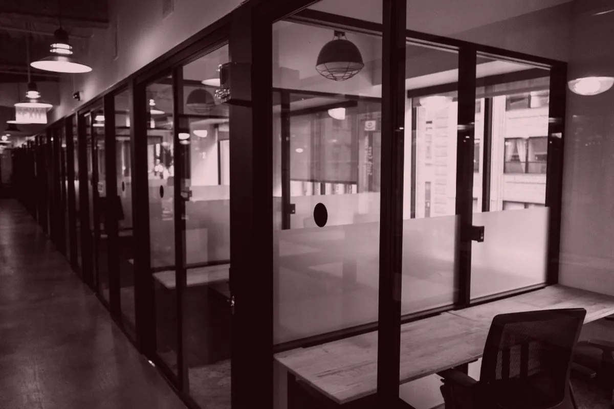 Ambiente corporativo de escritório